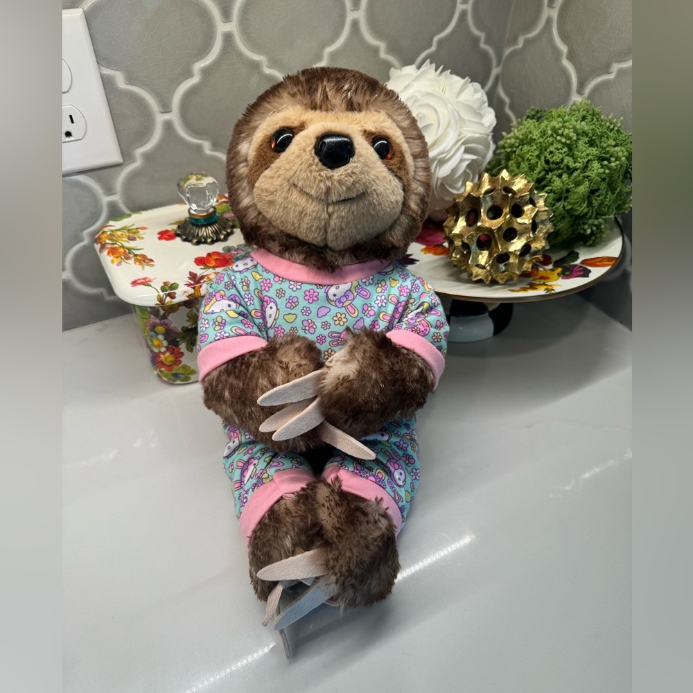 Build-A-Bear Sloth Plush with Outfit – Soft & Clean - Picture 9 of 9